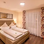 Burgdorfs & Restaurant Hotel 3*