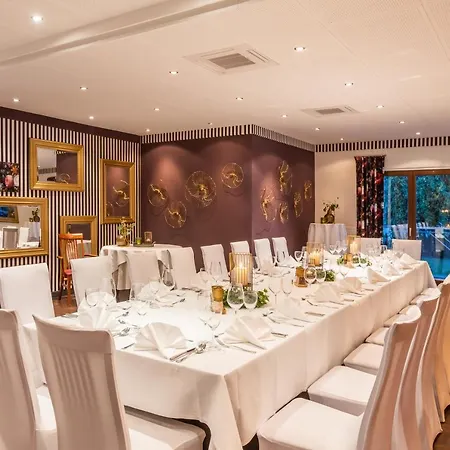 Burgdorfs & Restaurant 3* Hude (Oldenburg)