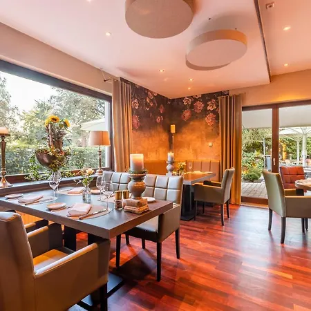 Burgdorfs & Restaurant 3* Hude (Oldenburg)
