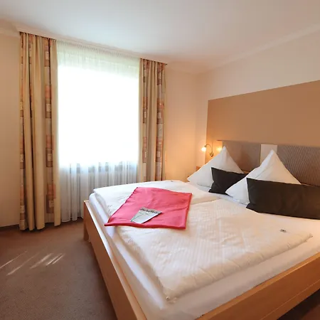 Burgdorfs & Restaurant 3* Hude (Oldenburg)