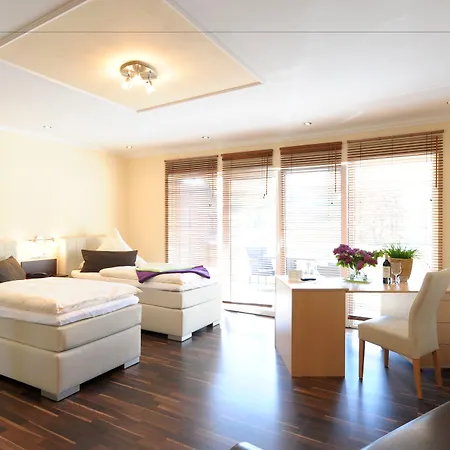 Burgdorfs & Restaurant 3* Hude (Oldenburg)