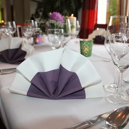 Отель Burgdorfs & Restaurant