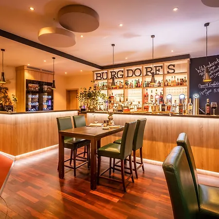 Burgdorfs & Restaurant Hude (Oldenburg)